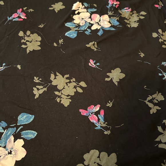 J. Jill Wherever collection black floral swing top with slight bell sleeve - Picture 3 of 9